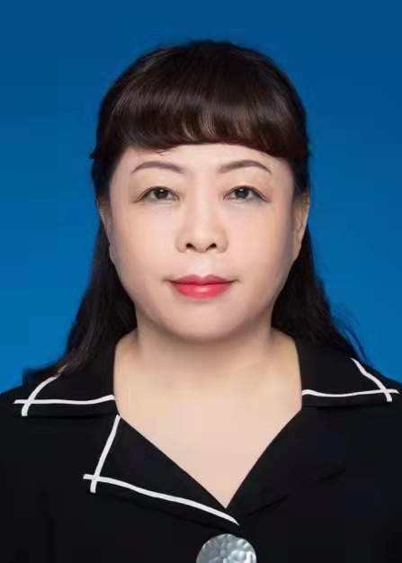 候丽伟.jpg